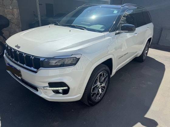 JEEP COMMANDER 2.0 TD380 TURBO DIESEL OVERLAND AT9